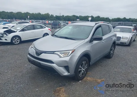 2018 Toyota Rav4 Le z USA, uszkodzony, nr VIN 2T3BFREV4JW817047